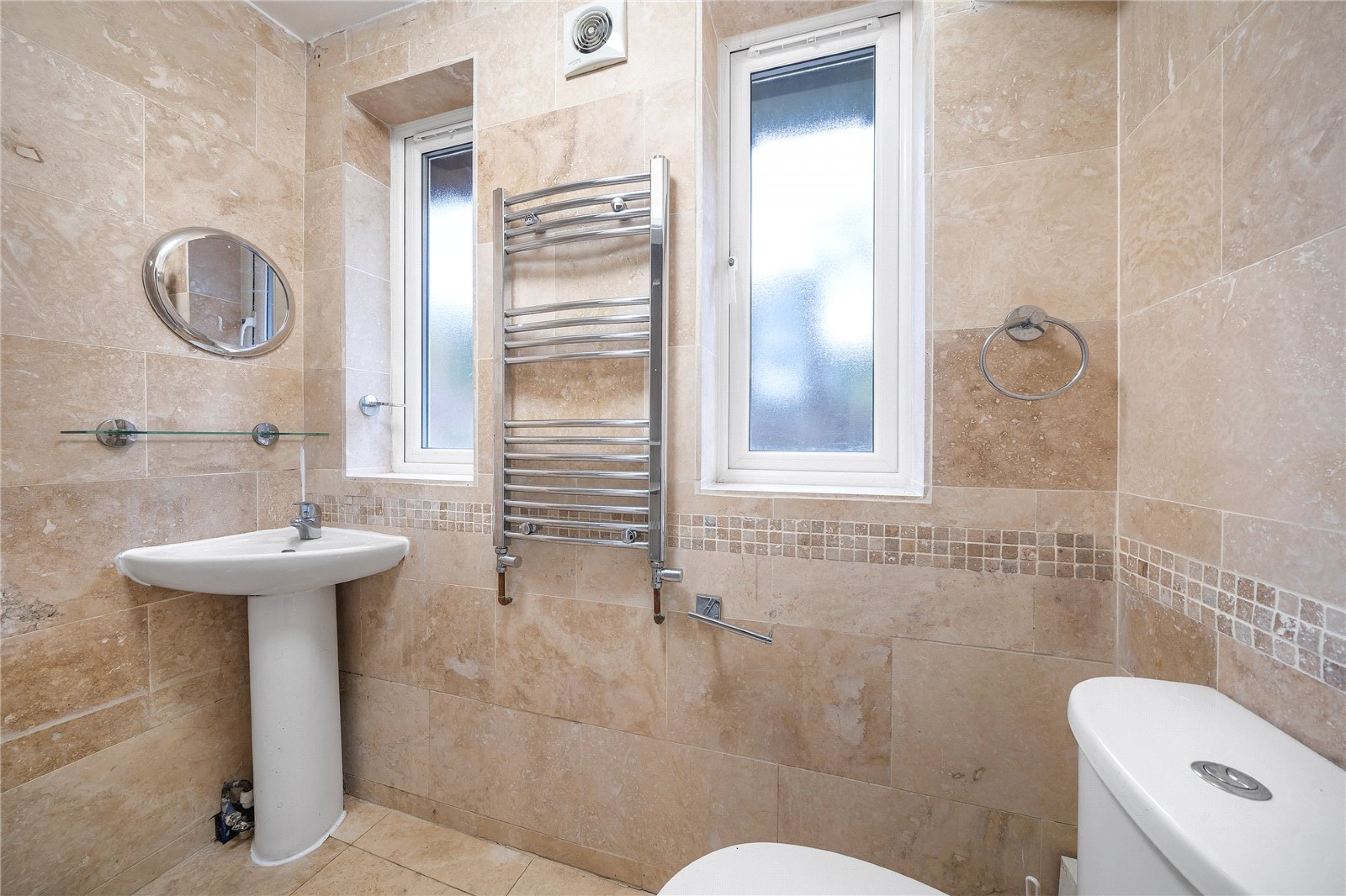 Images for London EAID:4101633374 BID:BLM