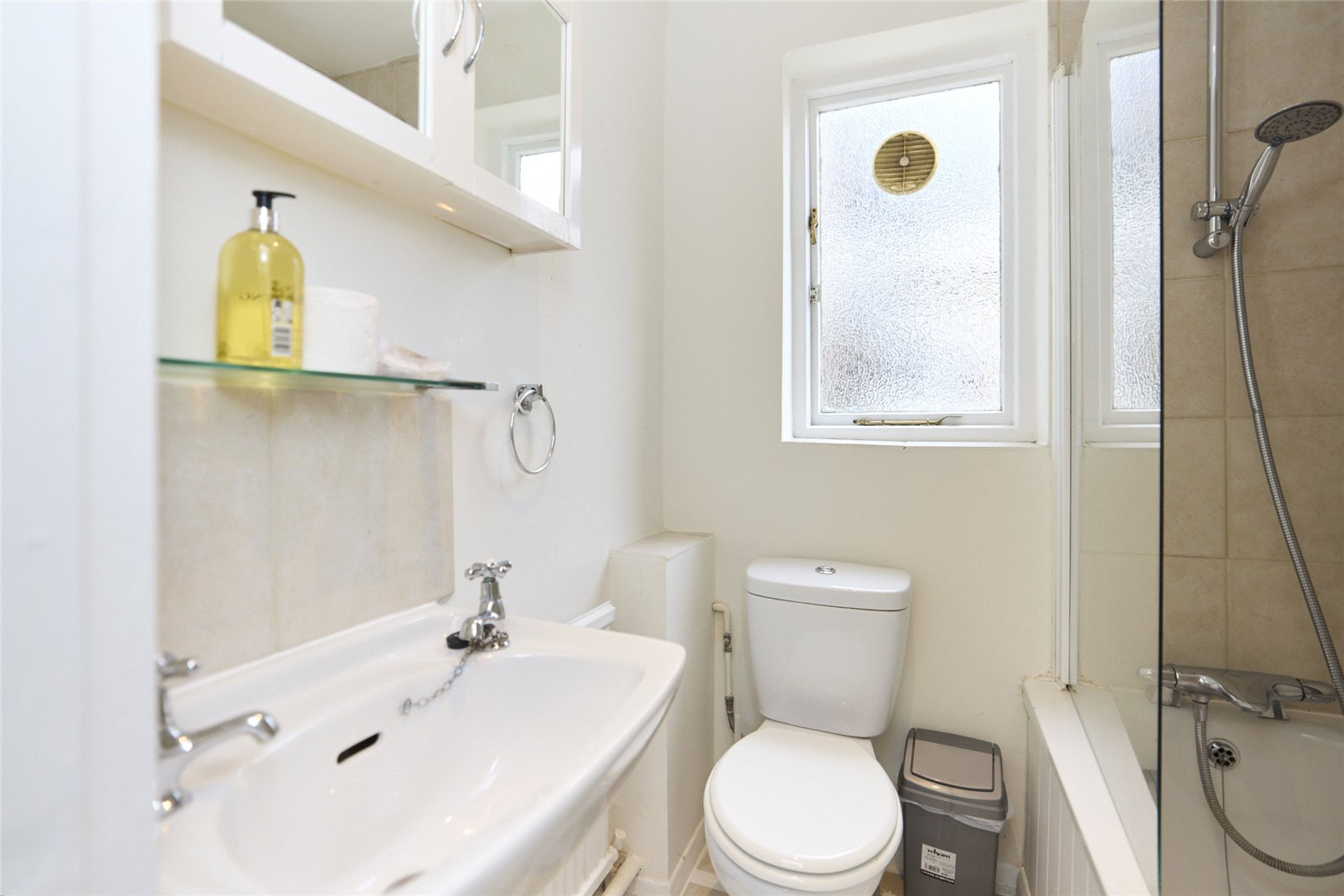 Images for London EAID:4101633374 BID:CLM