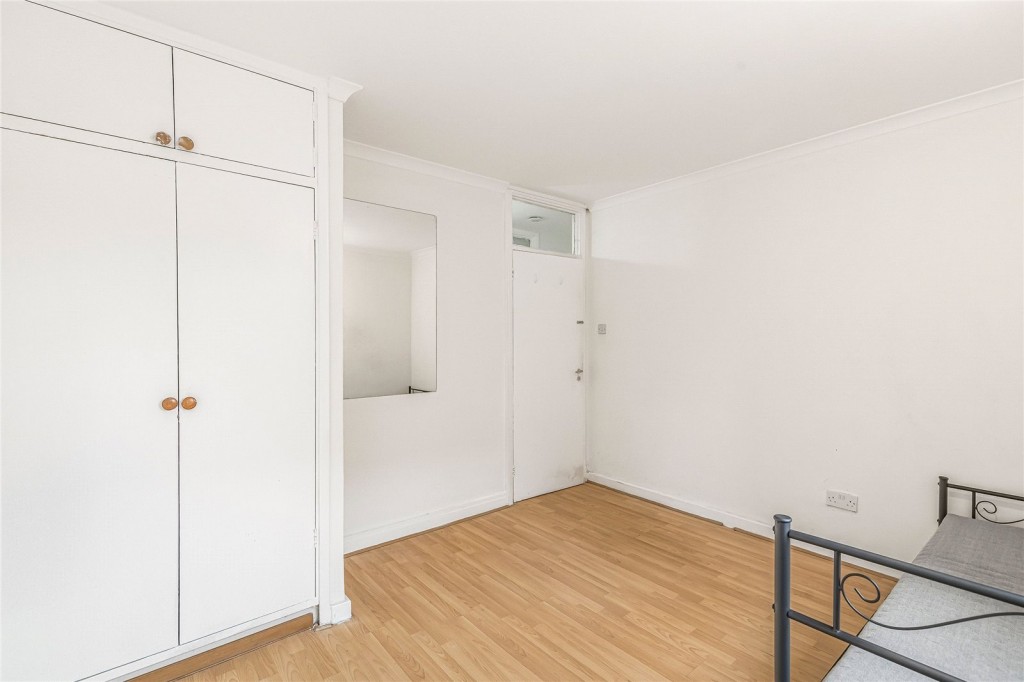 Images for Parkgate Road, London EAID:4101633374 BID:BSE