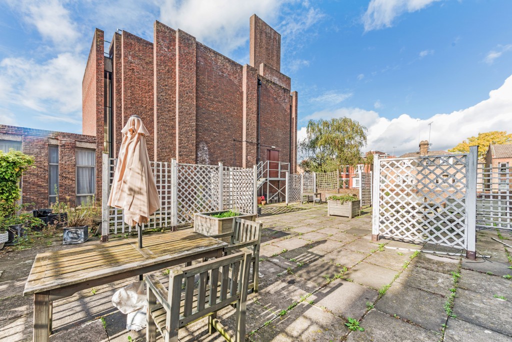 Images for Parkgate Road, London EAID:4101633374 BID:BSE