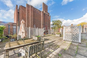 Images for Parkgate Road, London