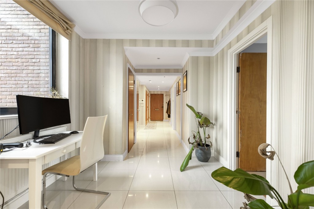 Images for London EAID:4101633374 BID:BSE