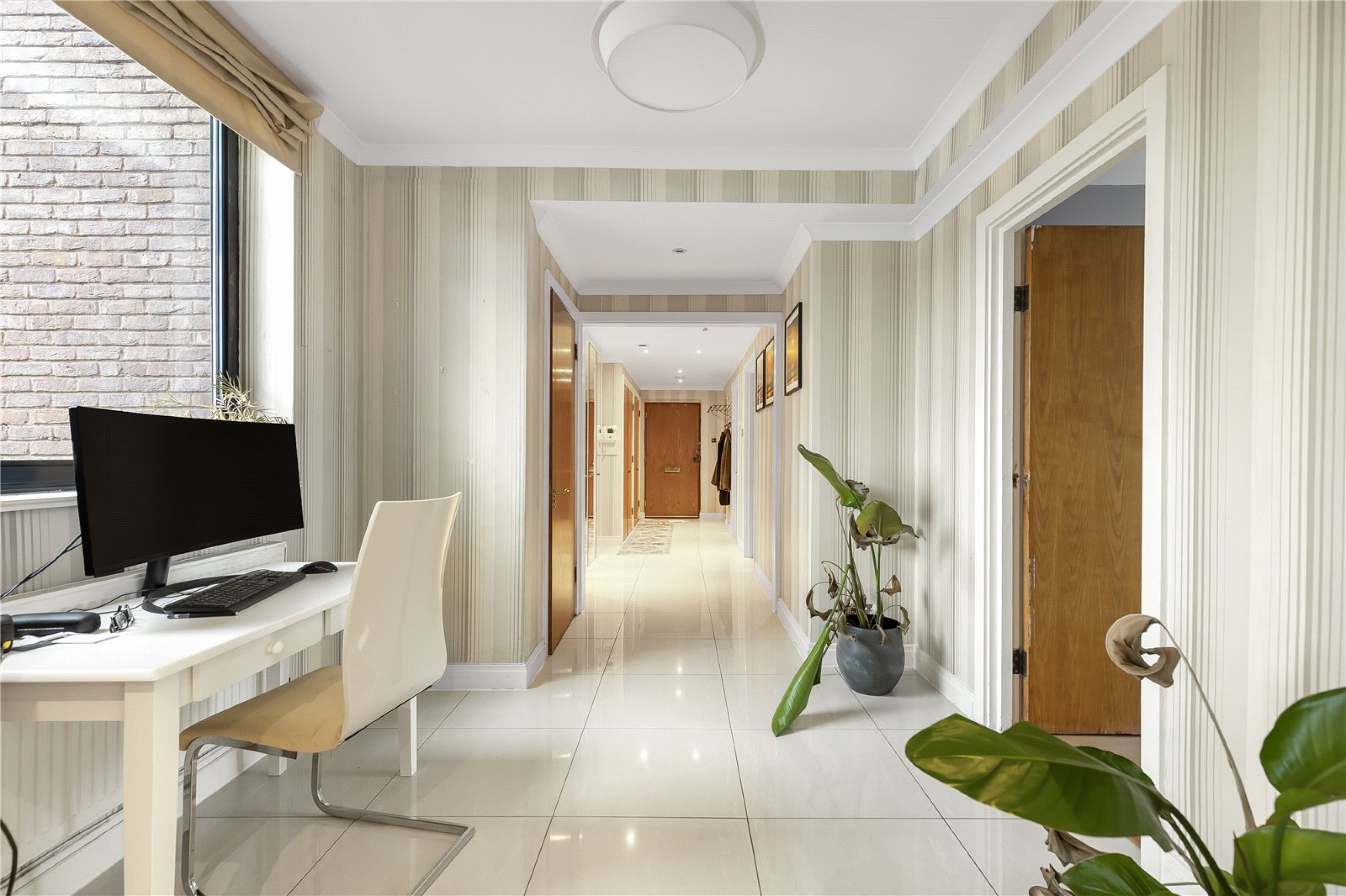 Images for London EAID:4101633374 BID:BSE