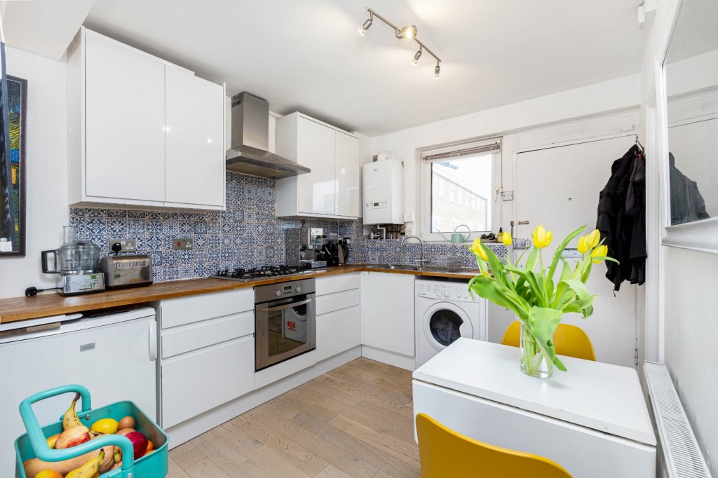 Images for Battersea High Street, London EAID:4101633374 BID:BSE