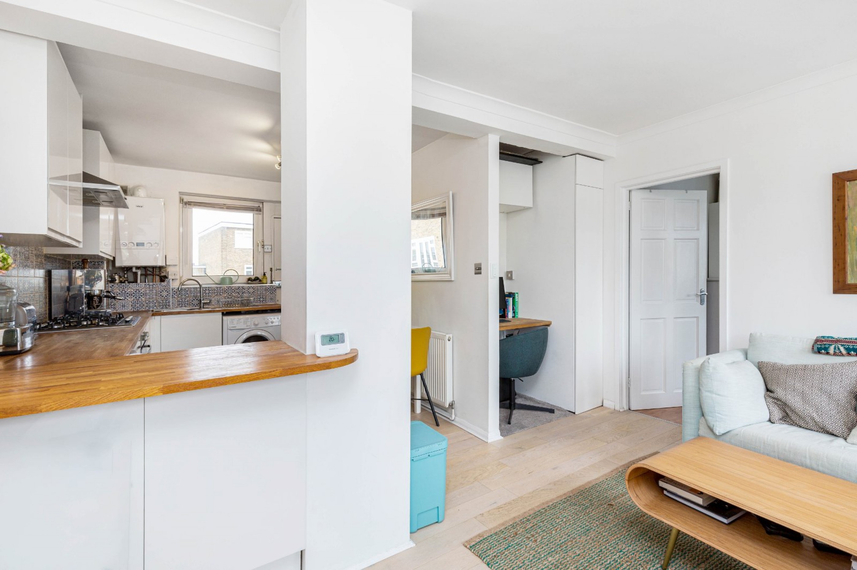 Images for Battersea High Street, London EAID:4101633374 BID:BSE