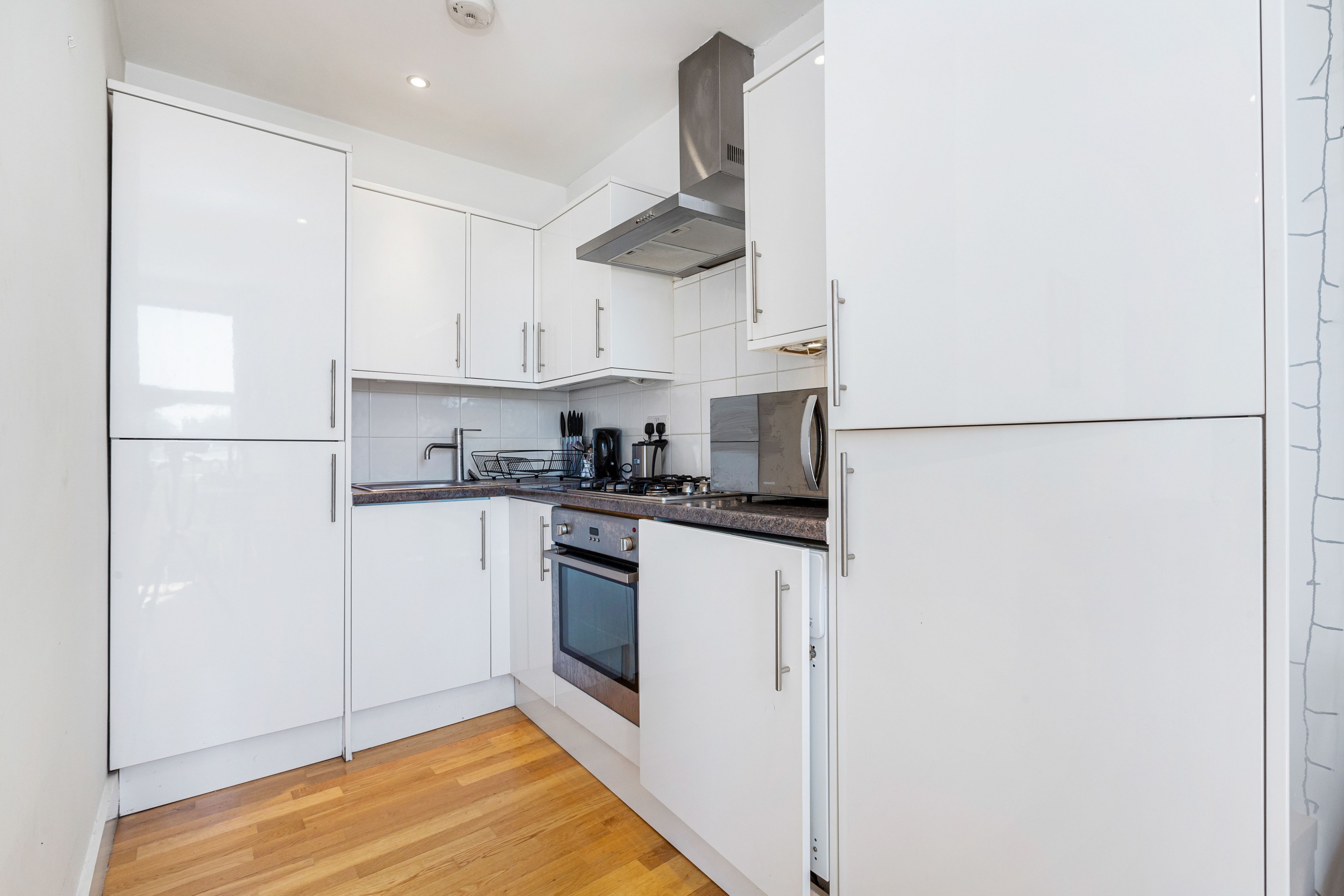 Images for Battersea EAID:163099177 BID:BSE