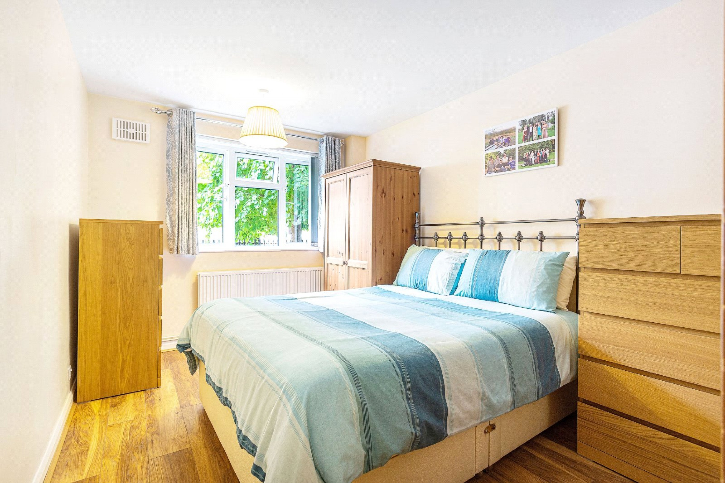 Images for Battersea High Street, London EAID:163099177 BID:BSE