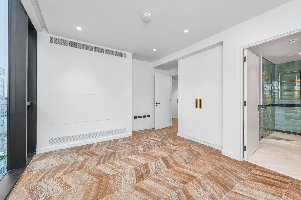 Images for London EAID:4101633374 BID:BSE