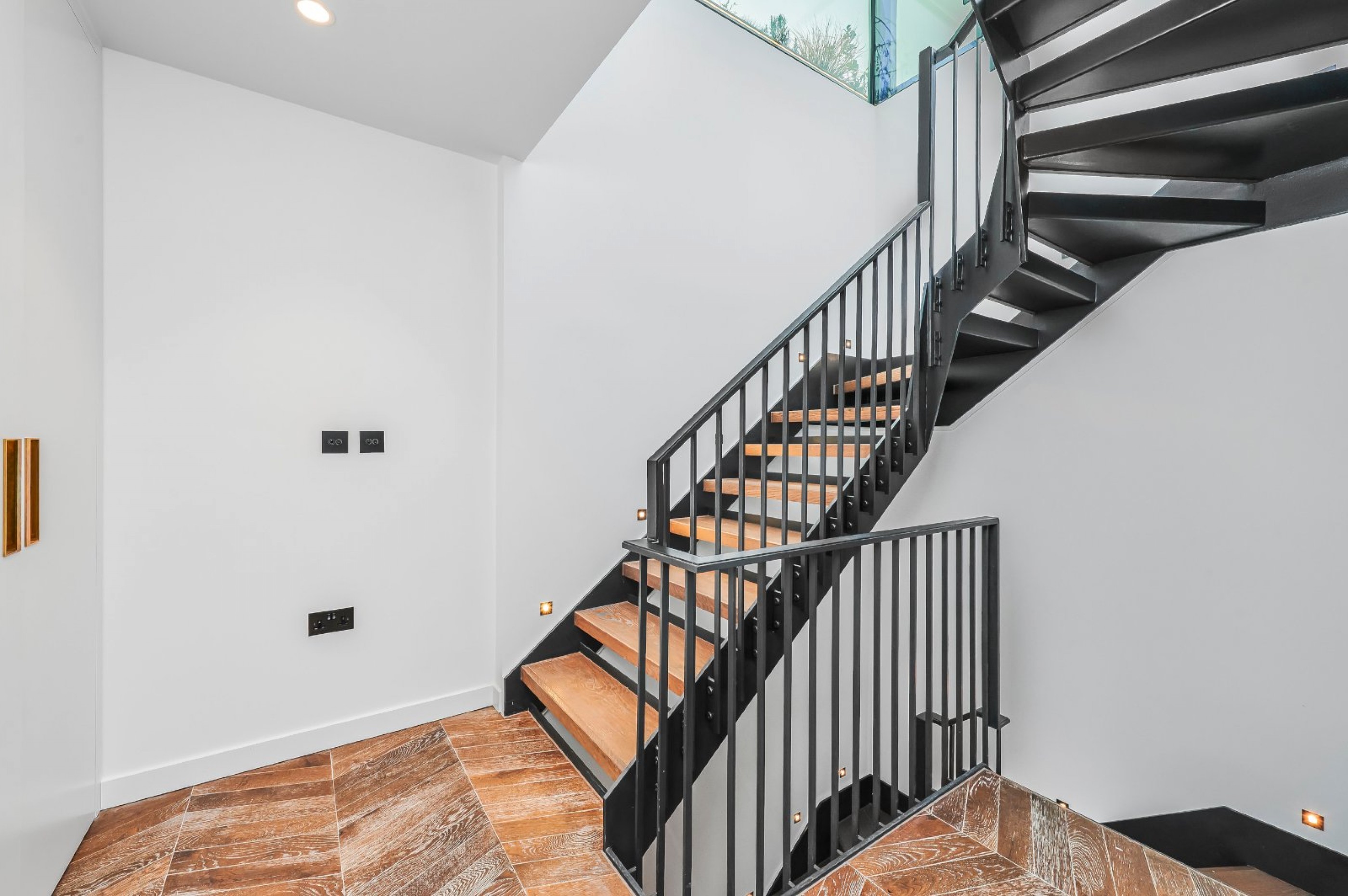 Images for London EAID:4101633374 BID:BSE