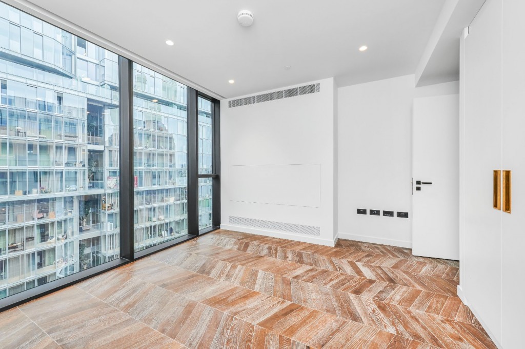 Images for London EAID:4101633374 BID:BSE