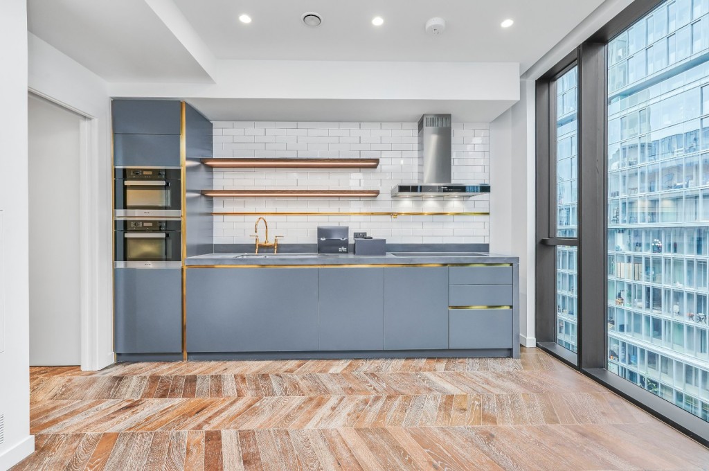 Images for London EAID:4101633374 BID:BSE