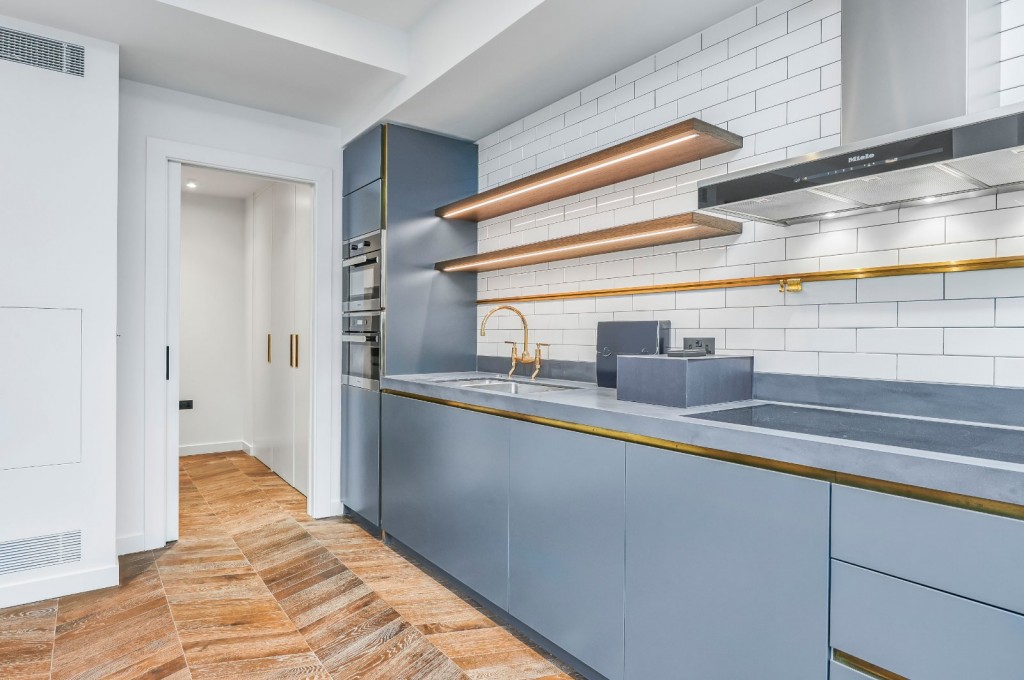 Images for London EAID:4101633374 BID:BSE