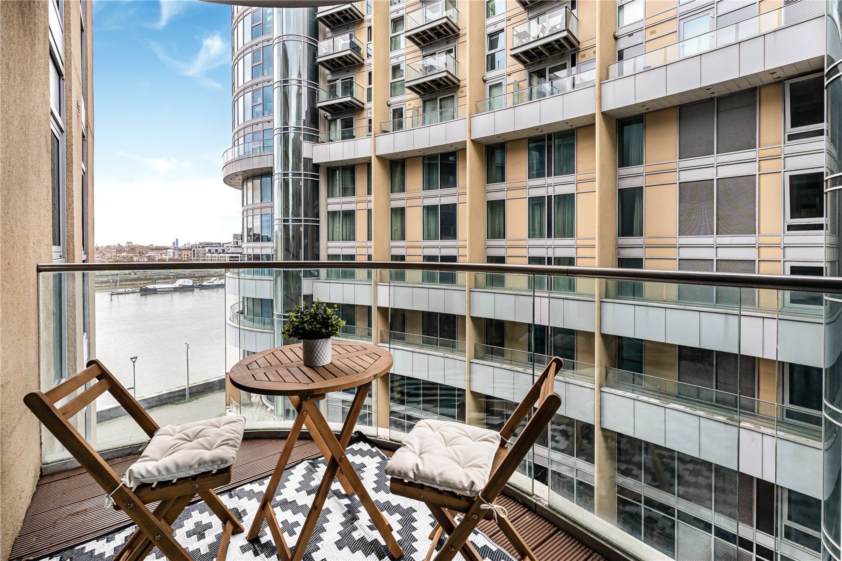 Images for London EAID:4101633374 BID:BSE