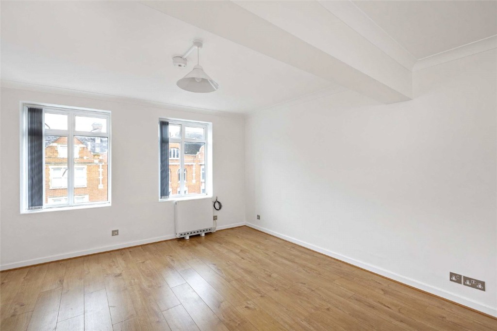 Images for London EAID:163099177 BID:CLM