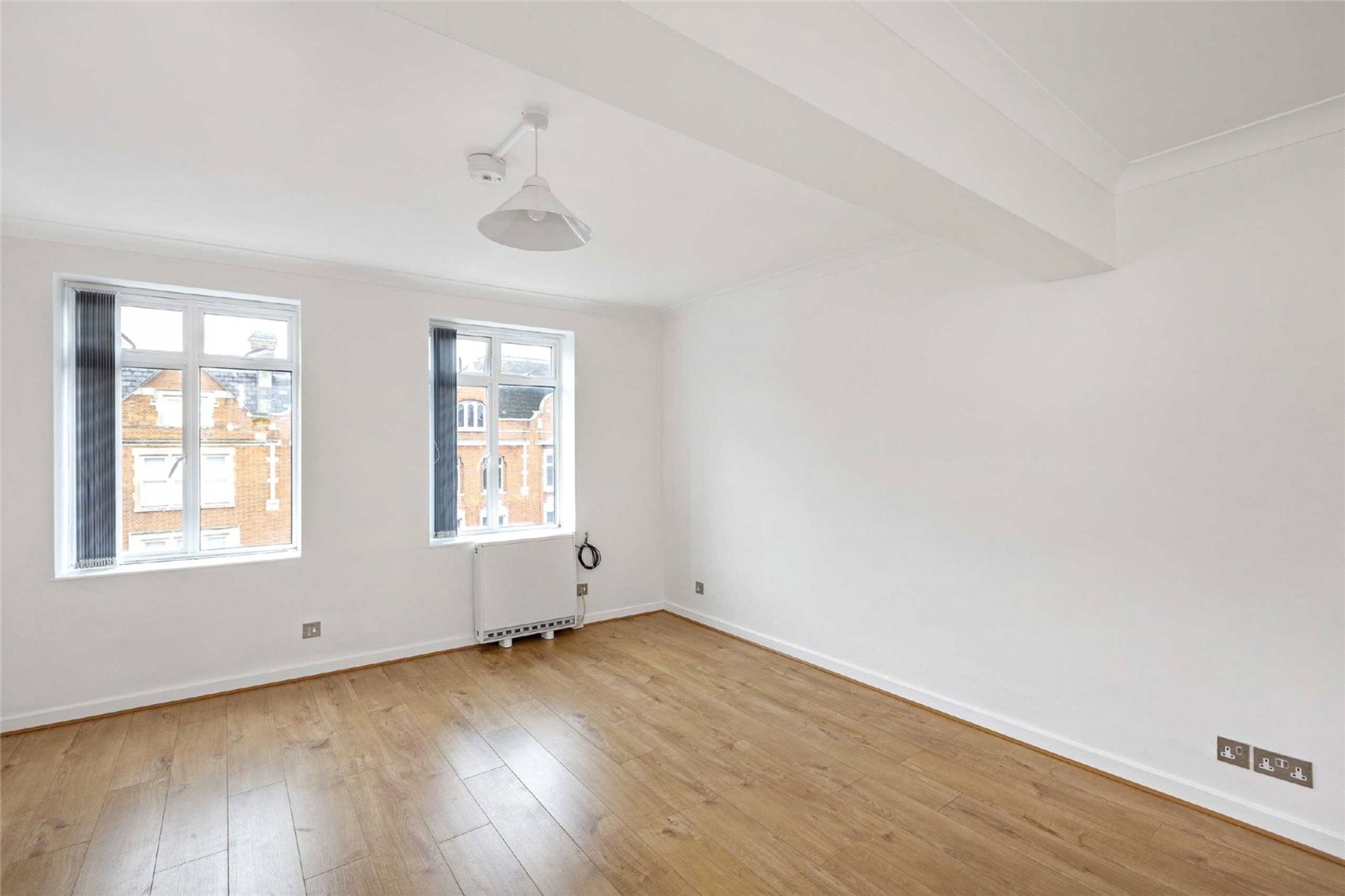 Images for London EAID:163099177 BID:CLM