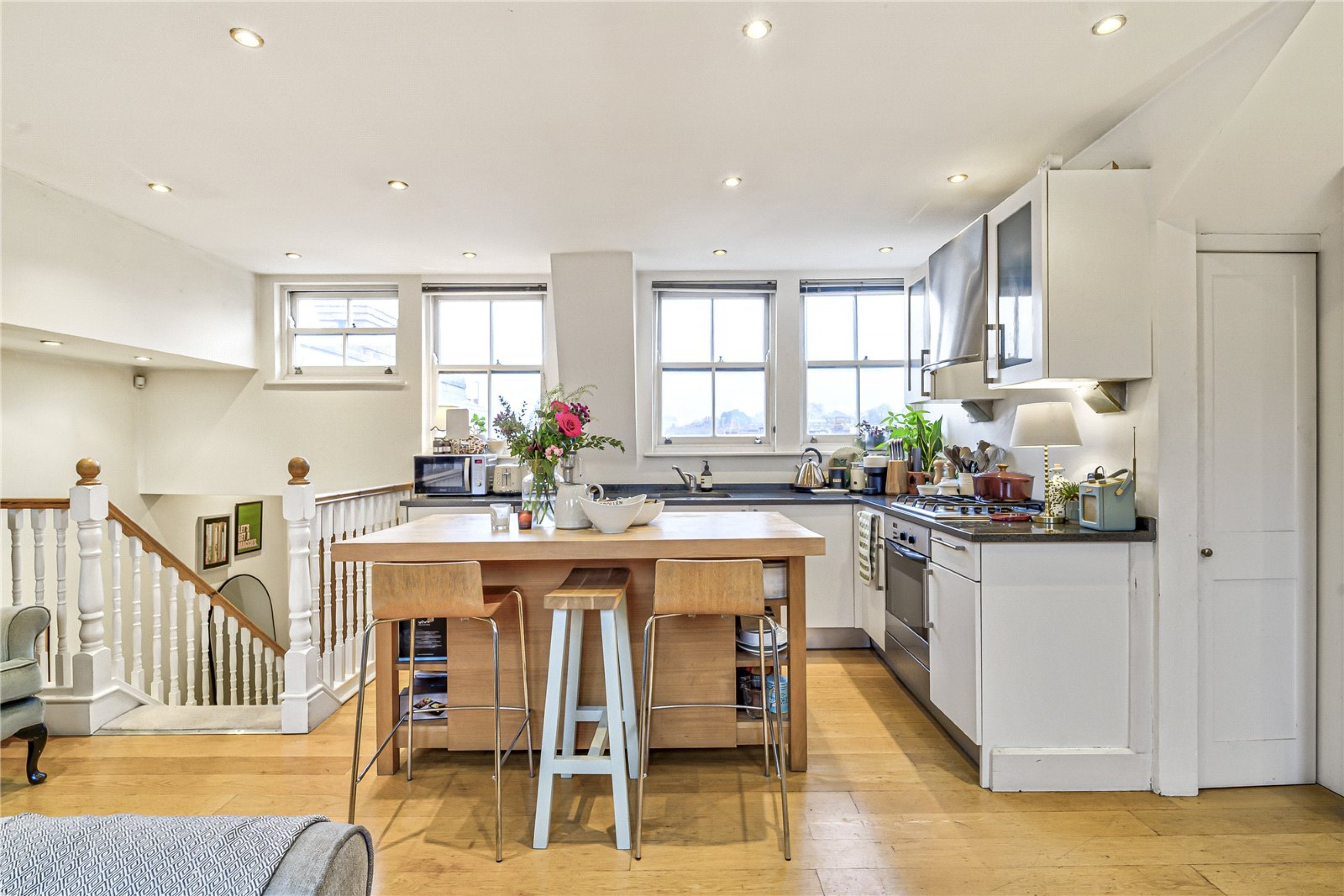 Images for London EAID:4101633374 BID:CLM