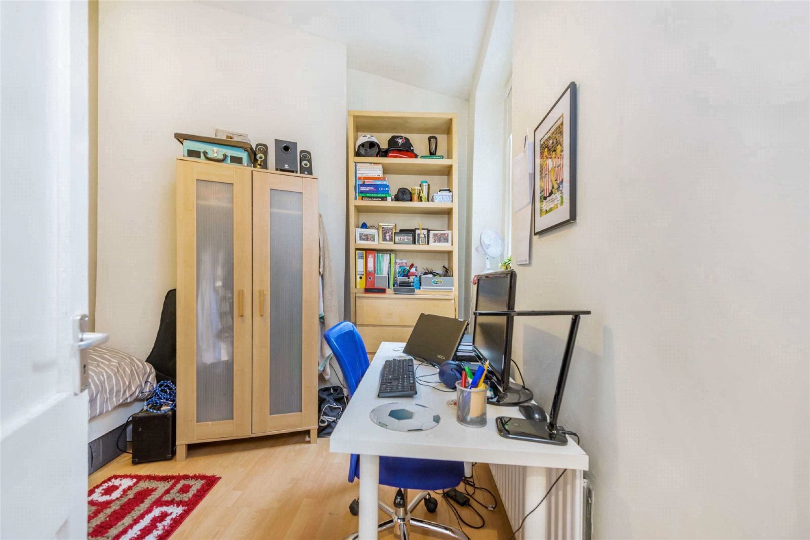 Images for London EAID:163099177 BID:CLM