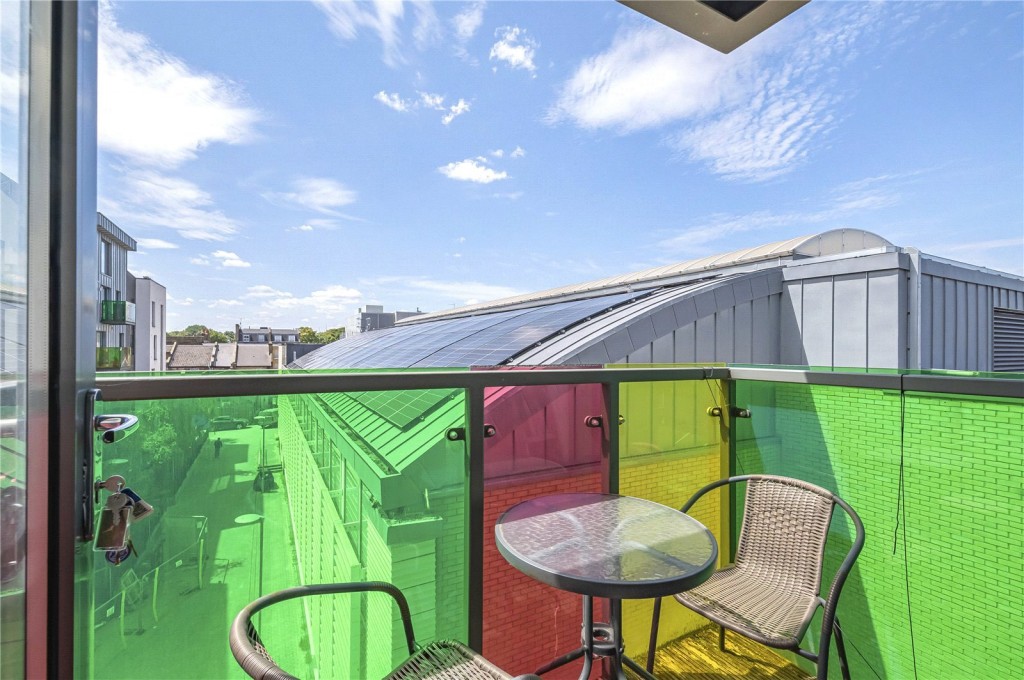 Images for London EAID:4101633374 BID:CLM