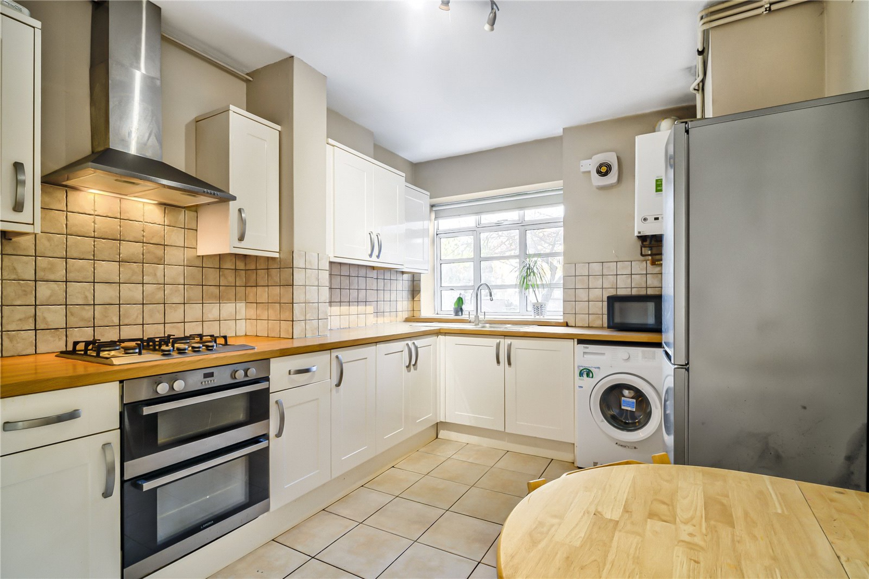 Images for London EAID:4101633374 BID:CLM