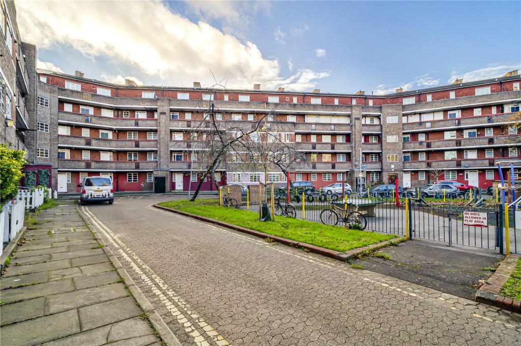 Images for London EAID:4101633374 BID:CLM