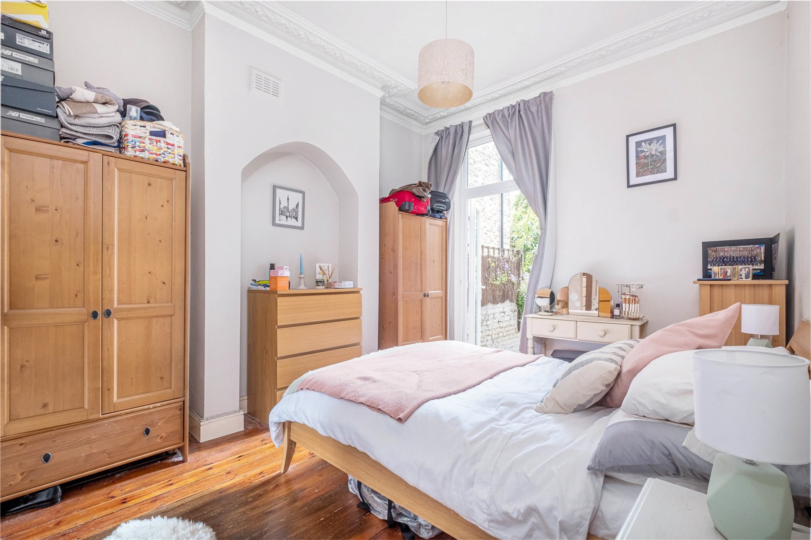 Images for London EAID:4101633374 BID:CLM