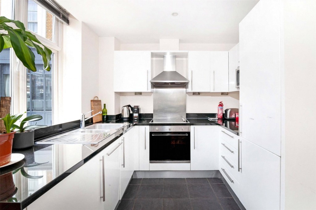 Images for London EAID:4101633374 BID:CLM