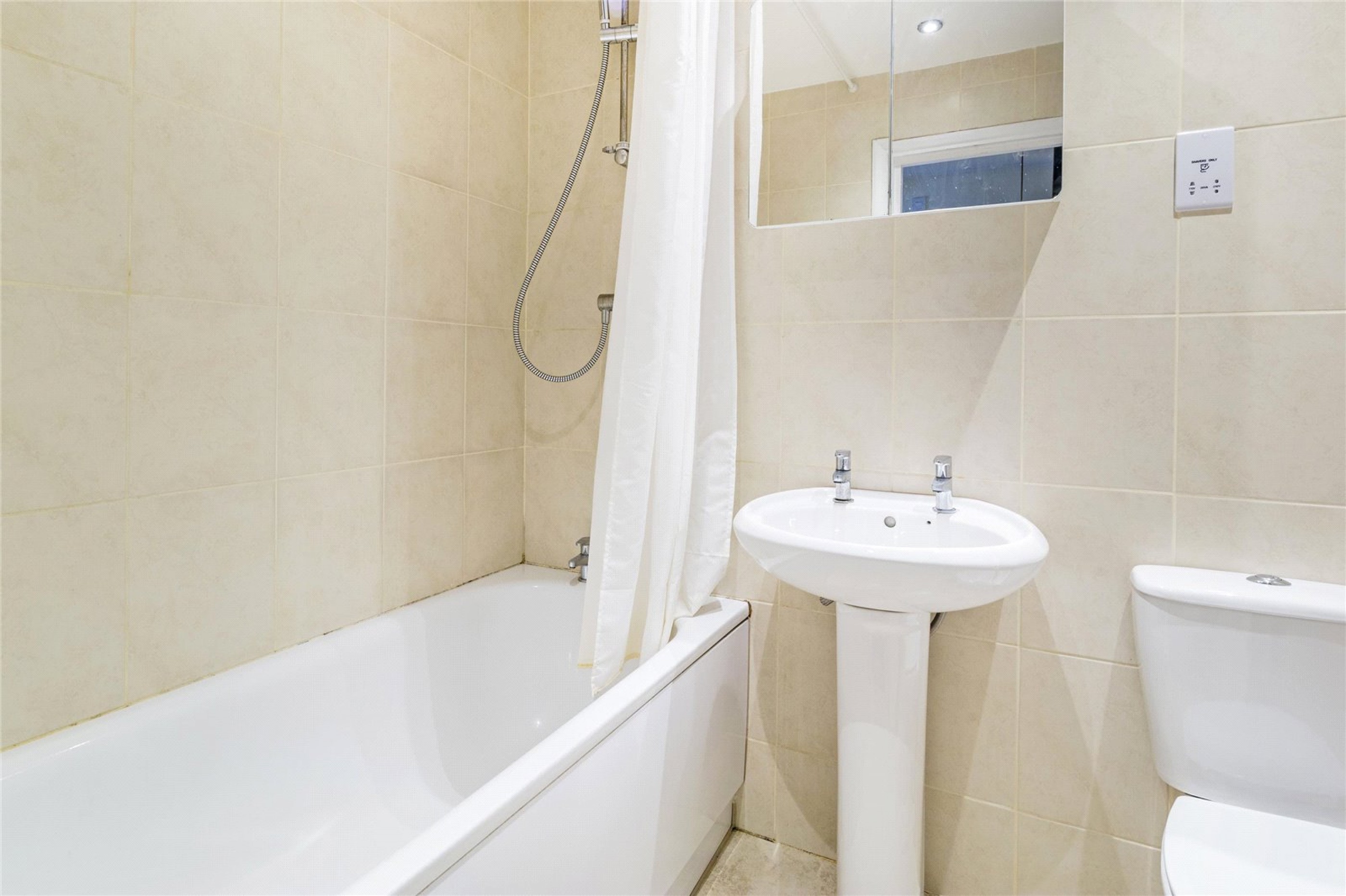Images for Clapham EAID:163099177 BID:CLM