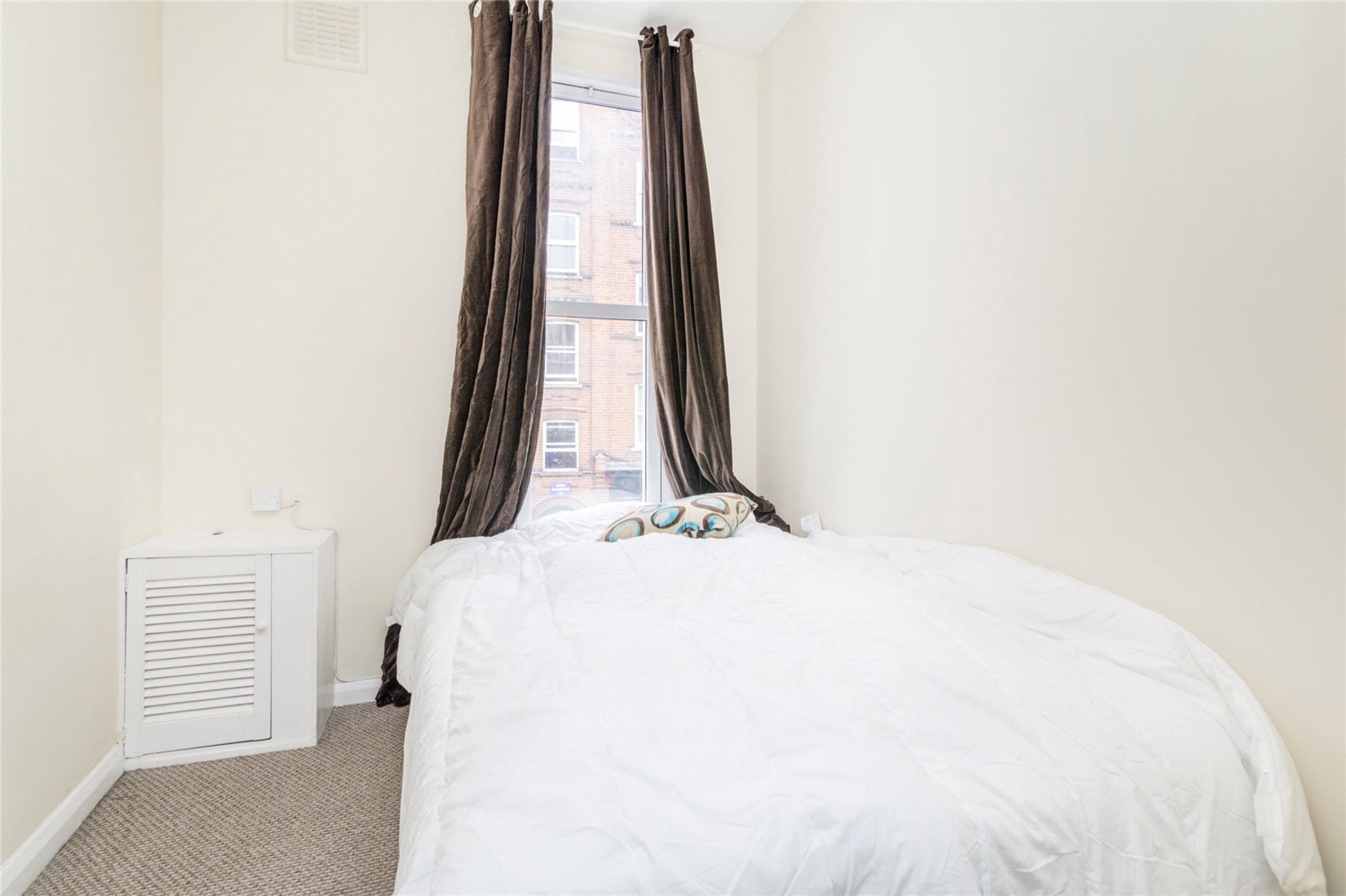 Images for Clapham EAID:163099177 BID:CLM