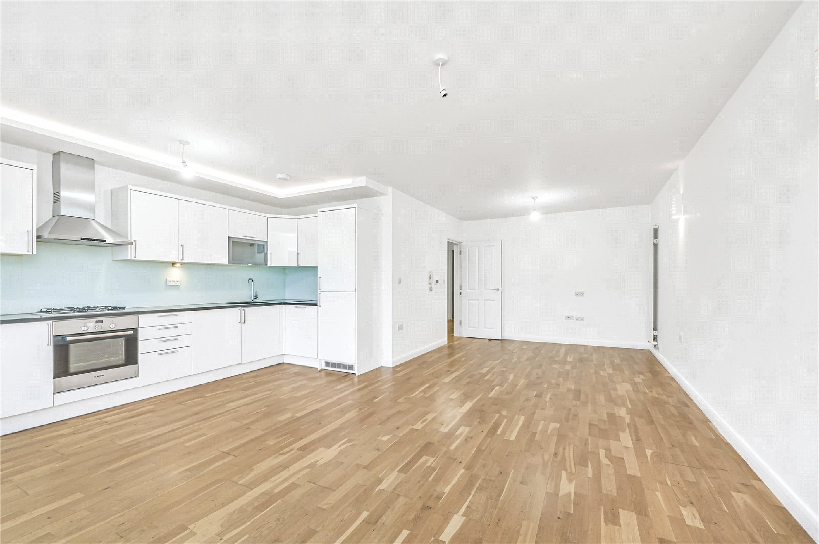 Images for London EAID:4101633374 BID:CLM