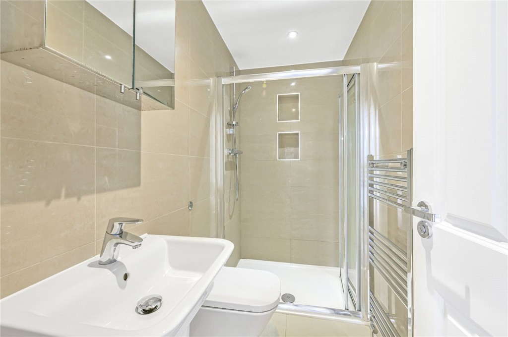 Images for London EAID:4101633374 BID:CLM