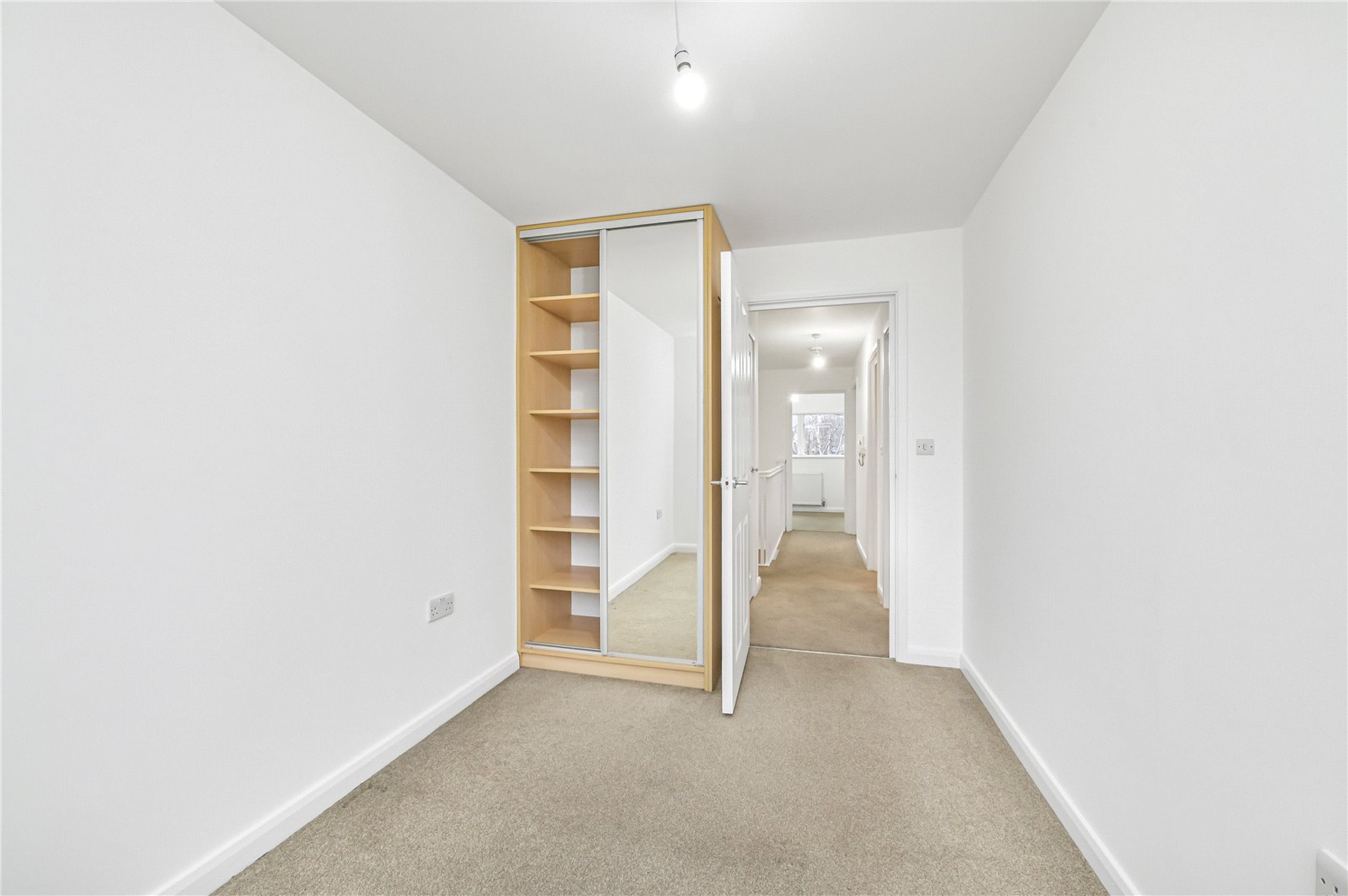 Images for London EAID:4101633374 BID:CLM