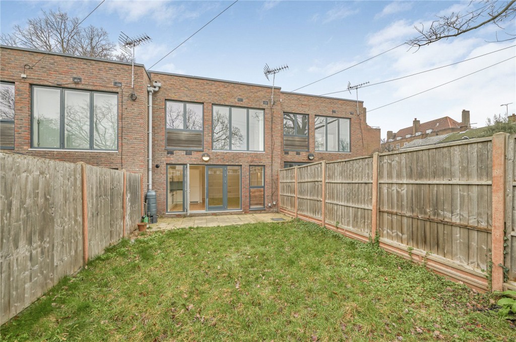 Images for London EAID:4101633374 BID:CLM