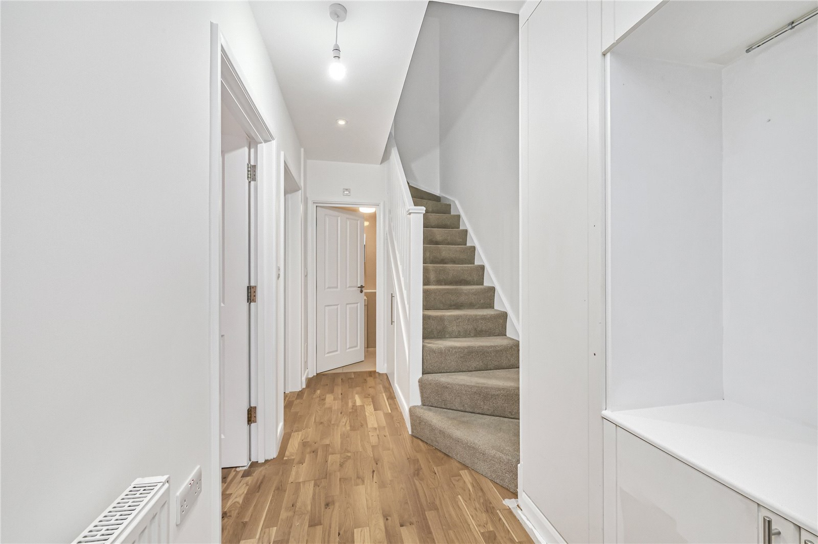 Images for London EAID:4101633374 BID:CLM