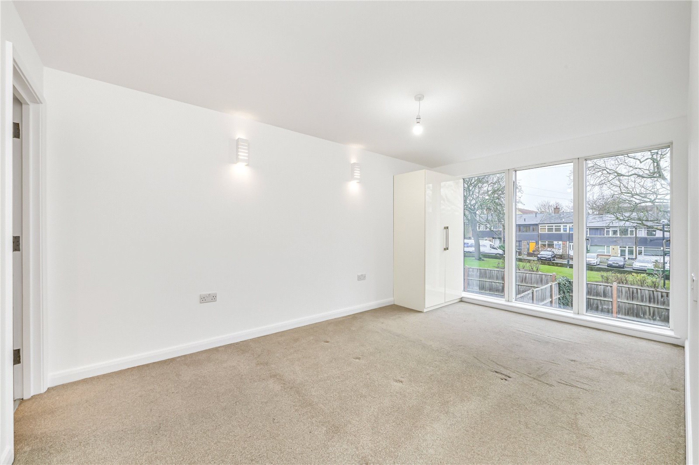 Images for London EAID:4101633374 BID:CLM