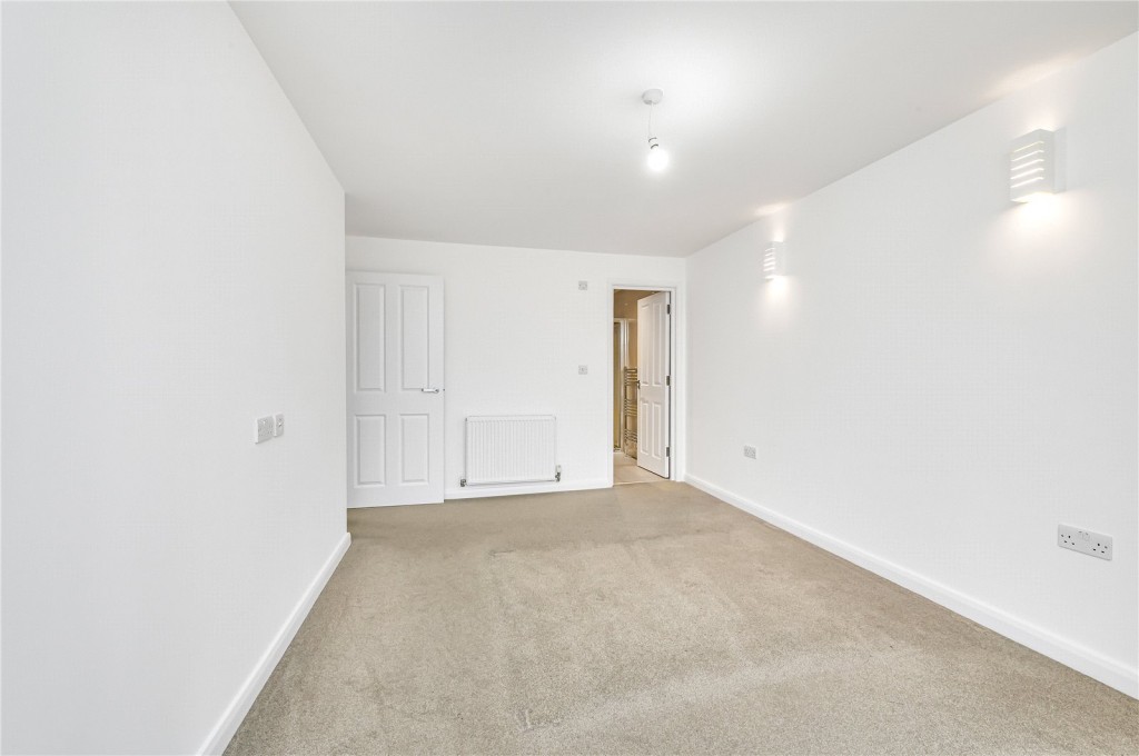 Images for London EAID:4101633374 BID:CLM