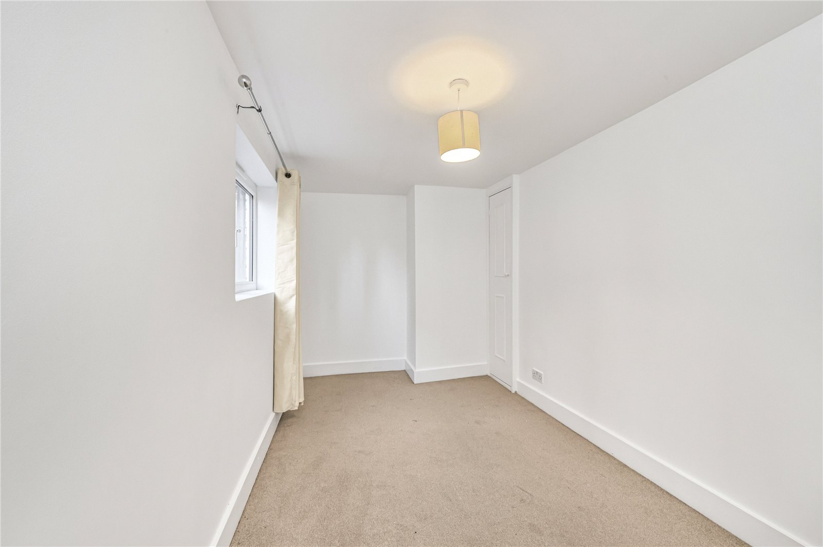 Images for London EAID:4101633374 BID:CLM