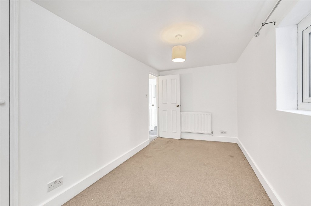 Images for London EAID:4101633374 BID:CLM