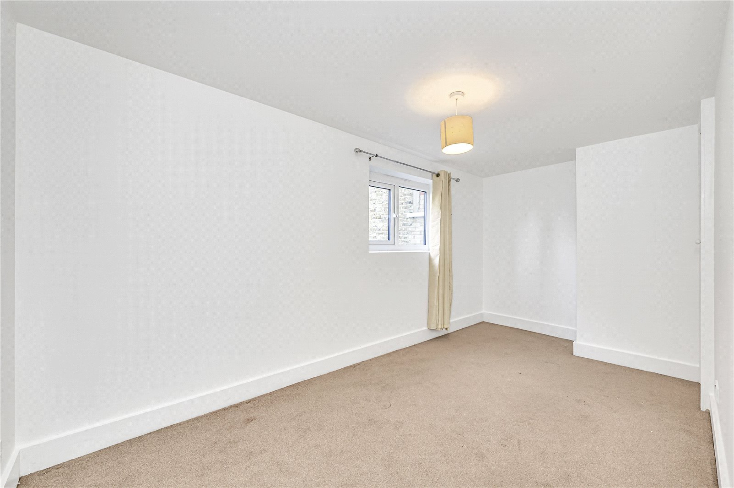 Images for London EAID:4101633374 BID:CLM