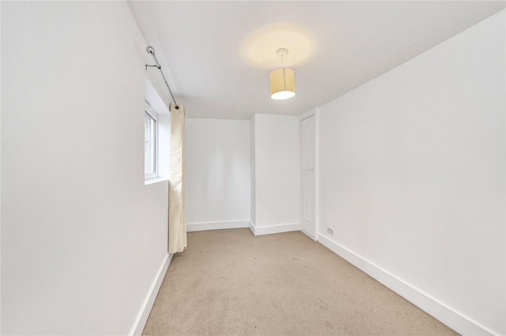 Images for London EAID:4101633374 BID:CLM