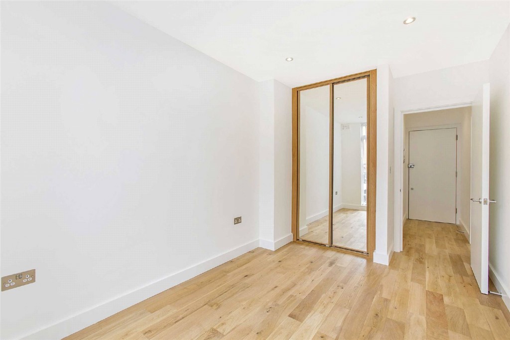 Images for London EAID:163099177 BID:CLM