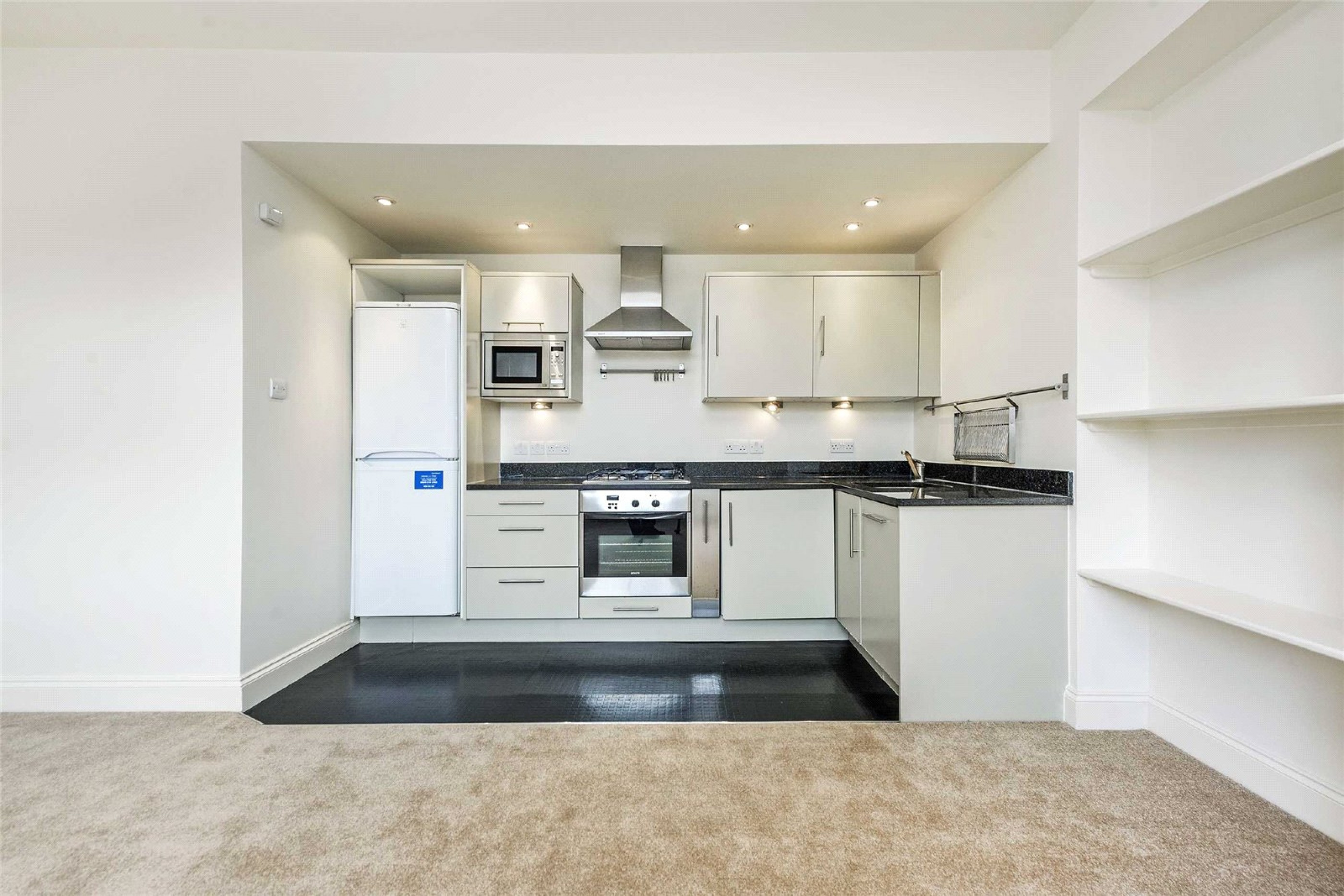 Images for London EAID:4101633374 BID:CLM