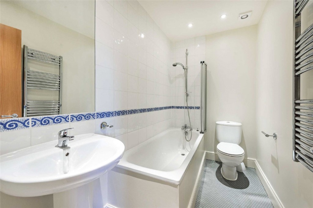 Images for London EAID:4101633374 BID:CLM