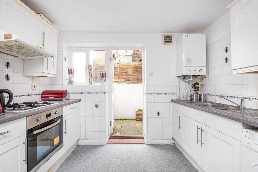 Images for London EAID:4101633374 BID:CLM