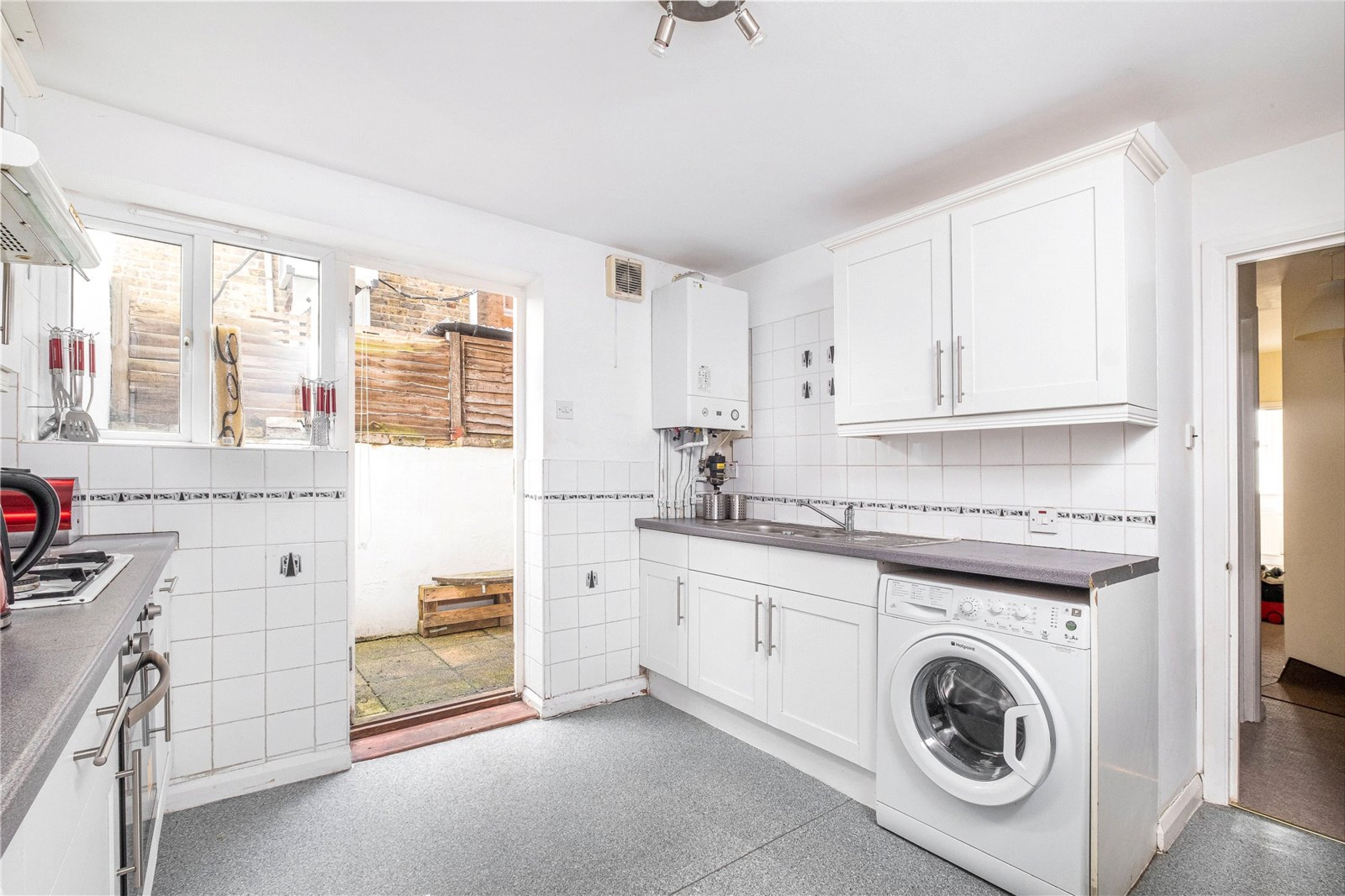 Images for London EAID:4101633374 BID:CLM