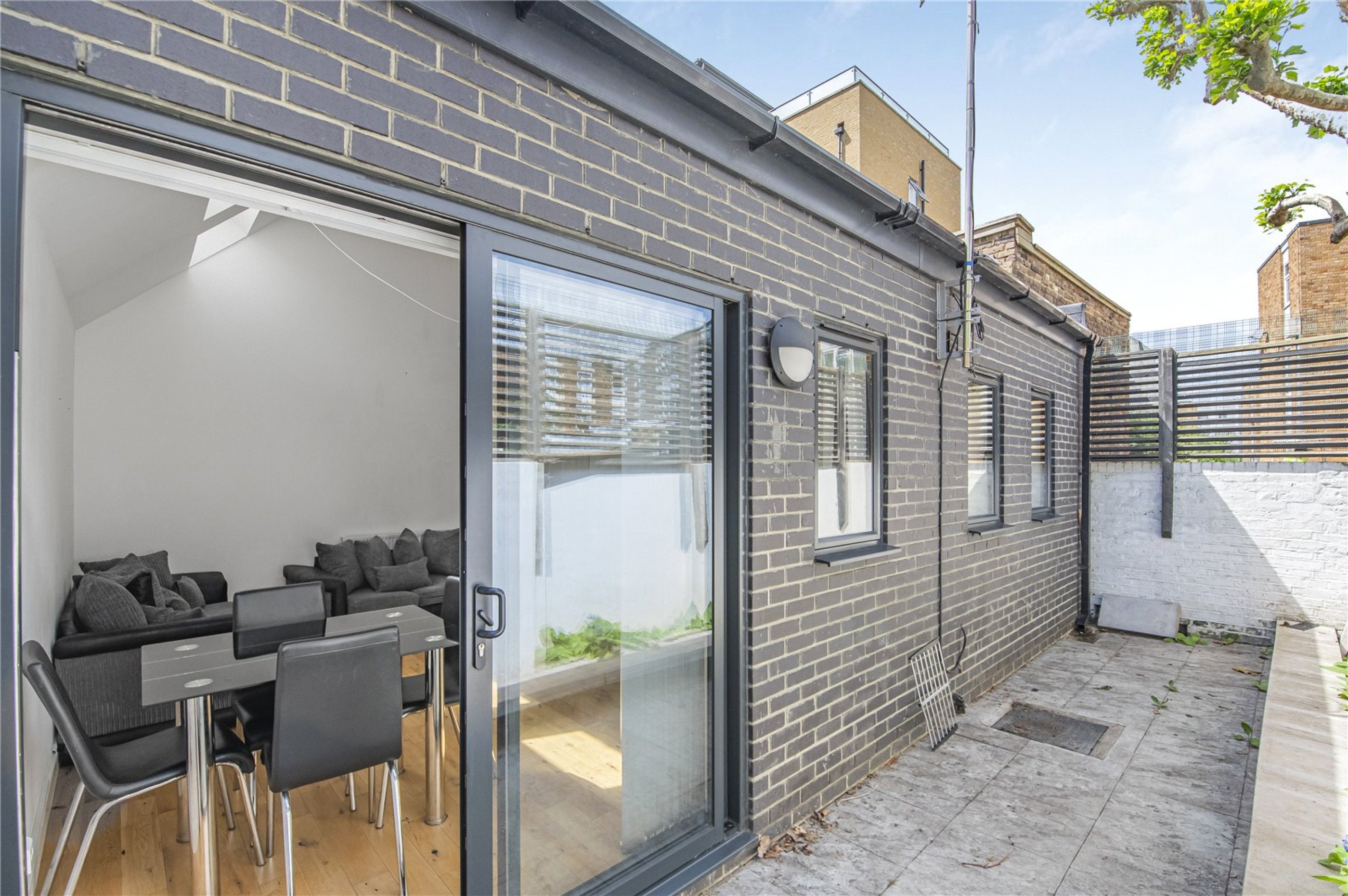 Images for London EAID:163099177 BID:CLM