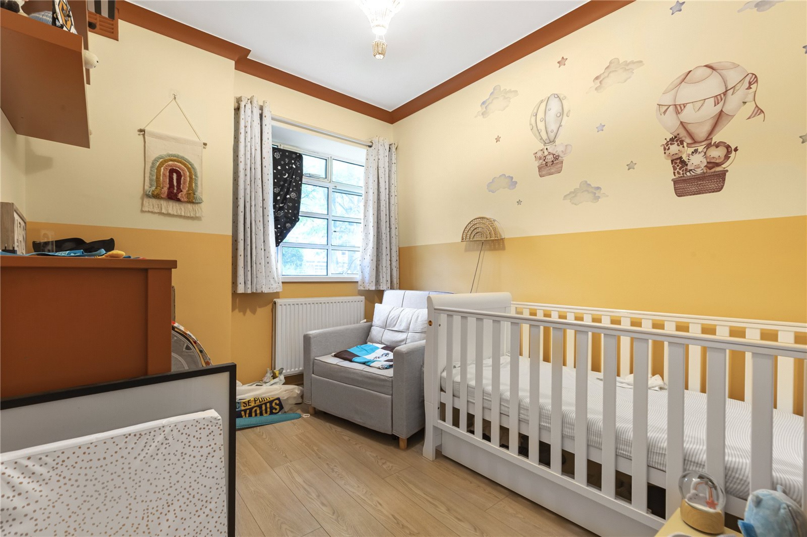 Images for London EAID:4101633374 BID:CLM