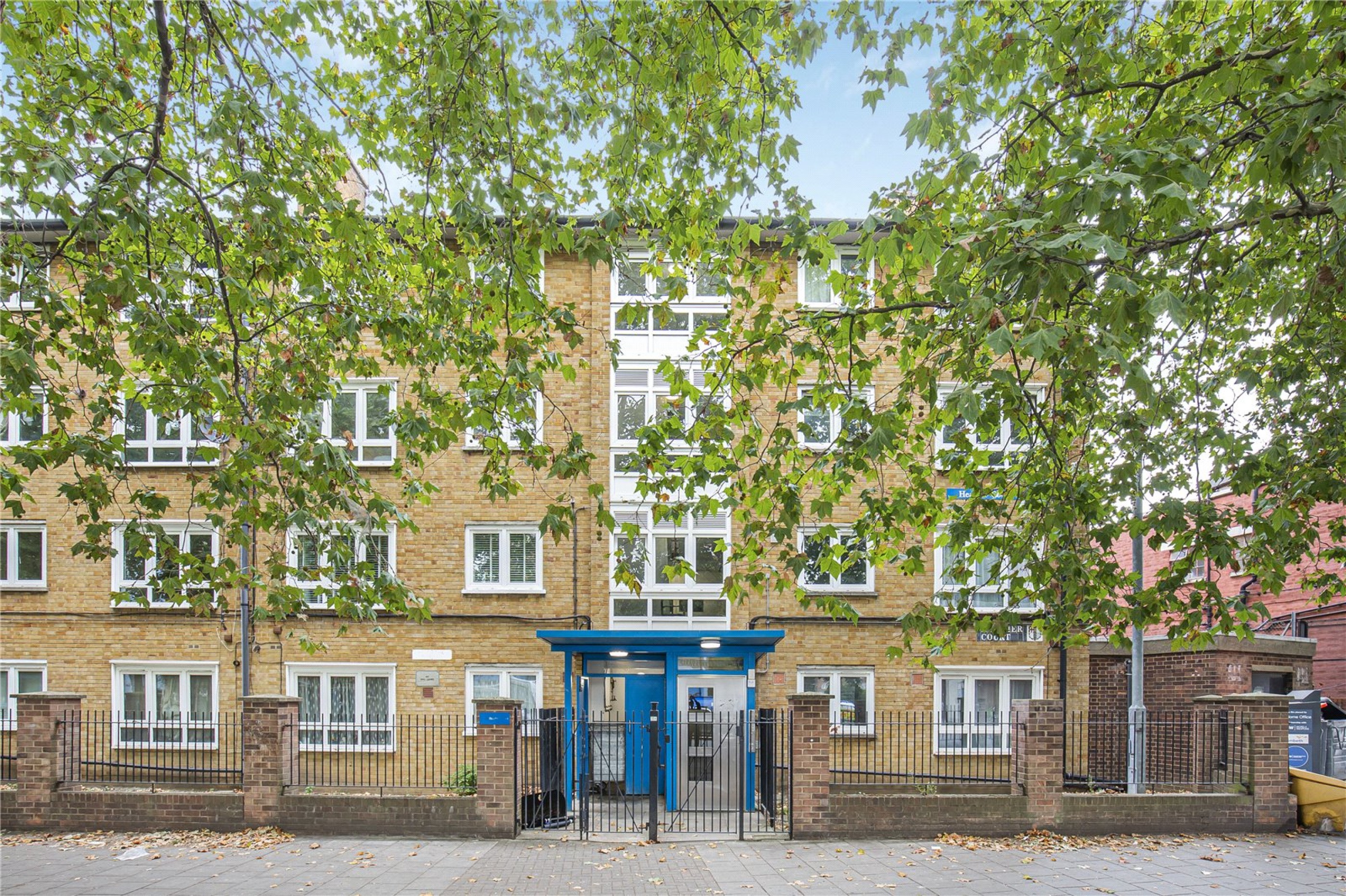 Images for London EAID:4101633374 BID:CLM
