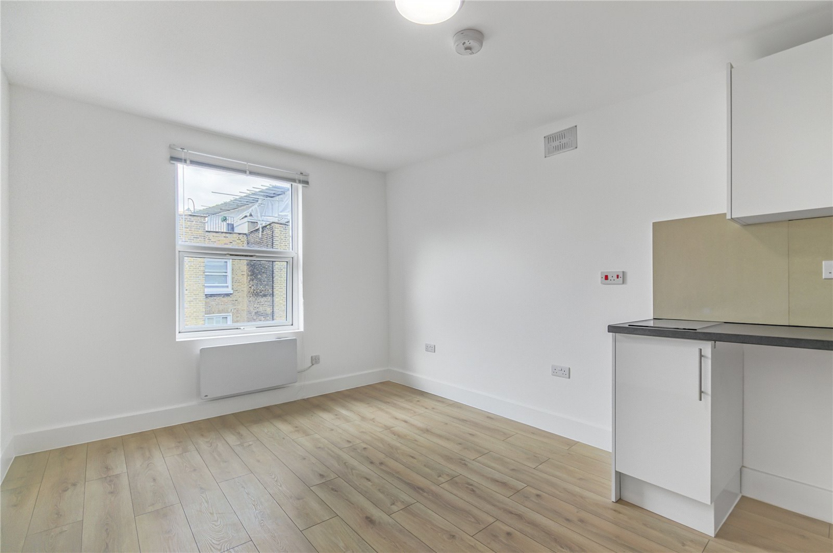 Images for London EAID:163099177 BID:FLS