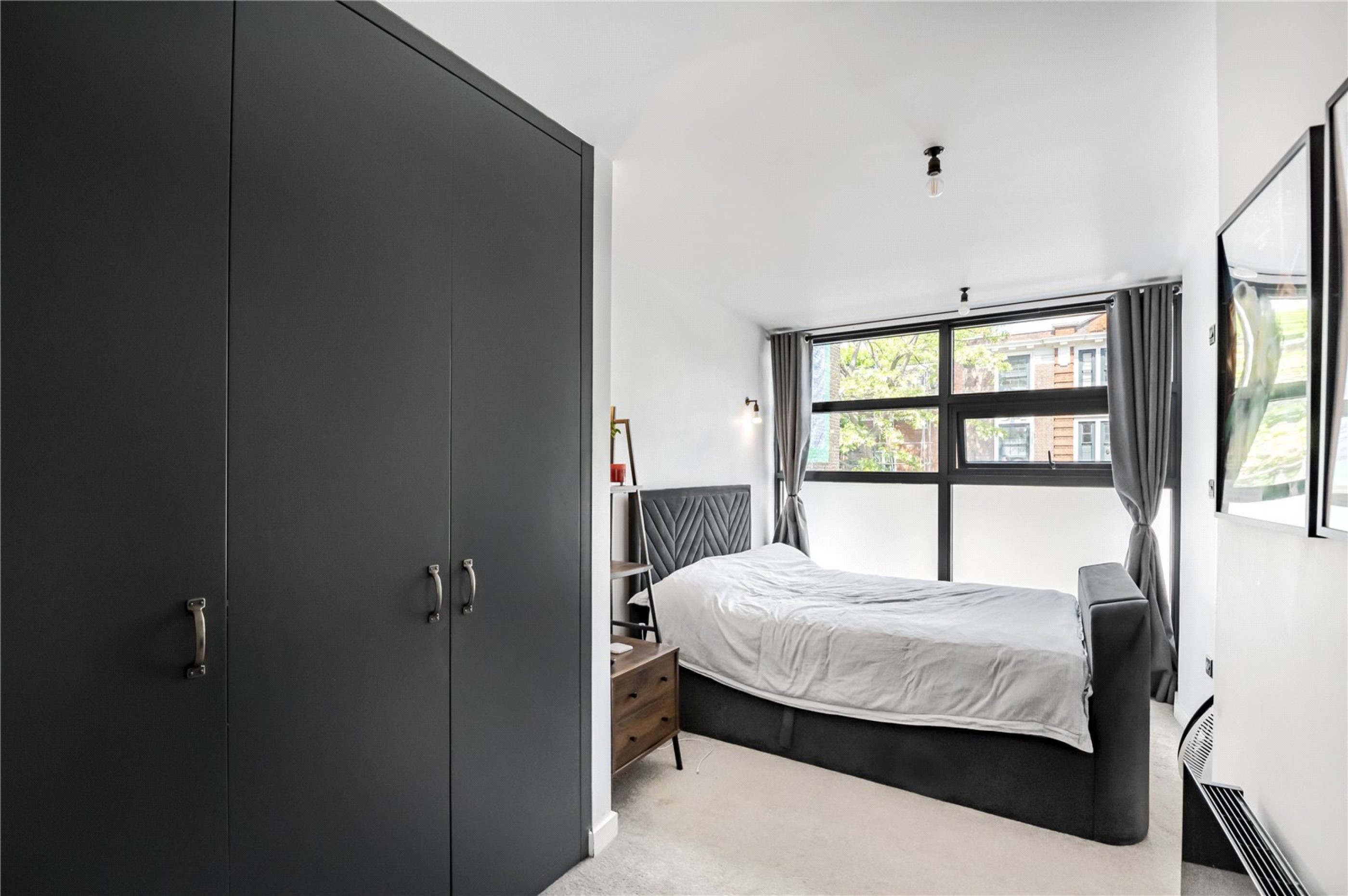 Images for London EAID:163099177 BID:CLM