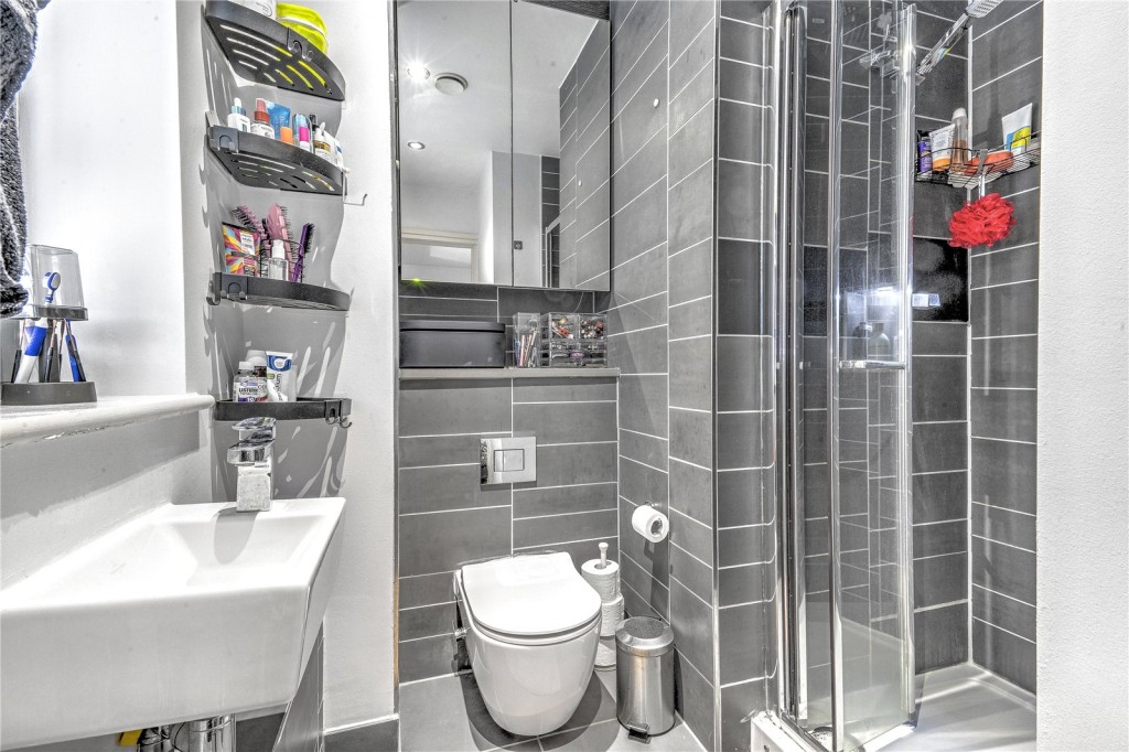 Images for London EAID:4101633374 BID:CLM